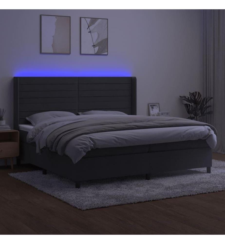 Boxspringbett mit Matratze & LED Dunkelgrau 200x200 cm Samt