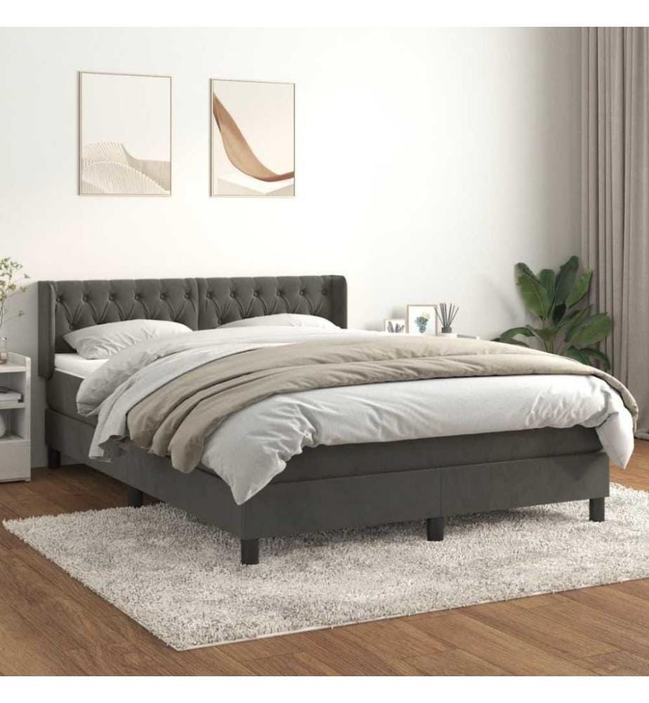 Boxspringbett mit Matratze Dunkelgrau 140x200 cm Samt