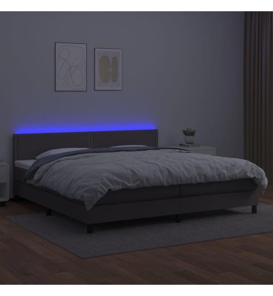 Boxspringbett mit Matratze & LED Grau 200x200 cm Kunstleder