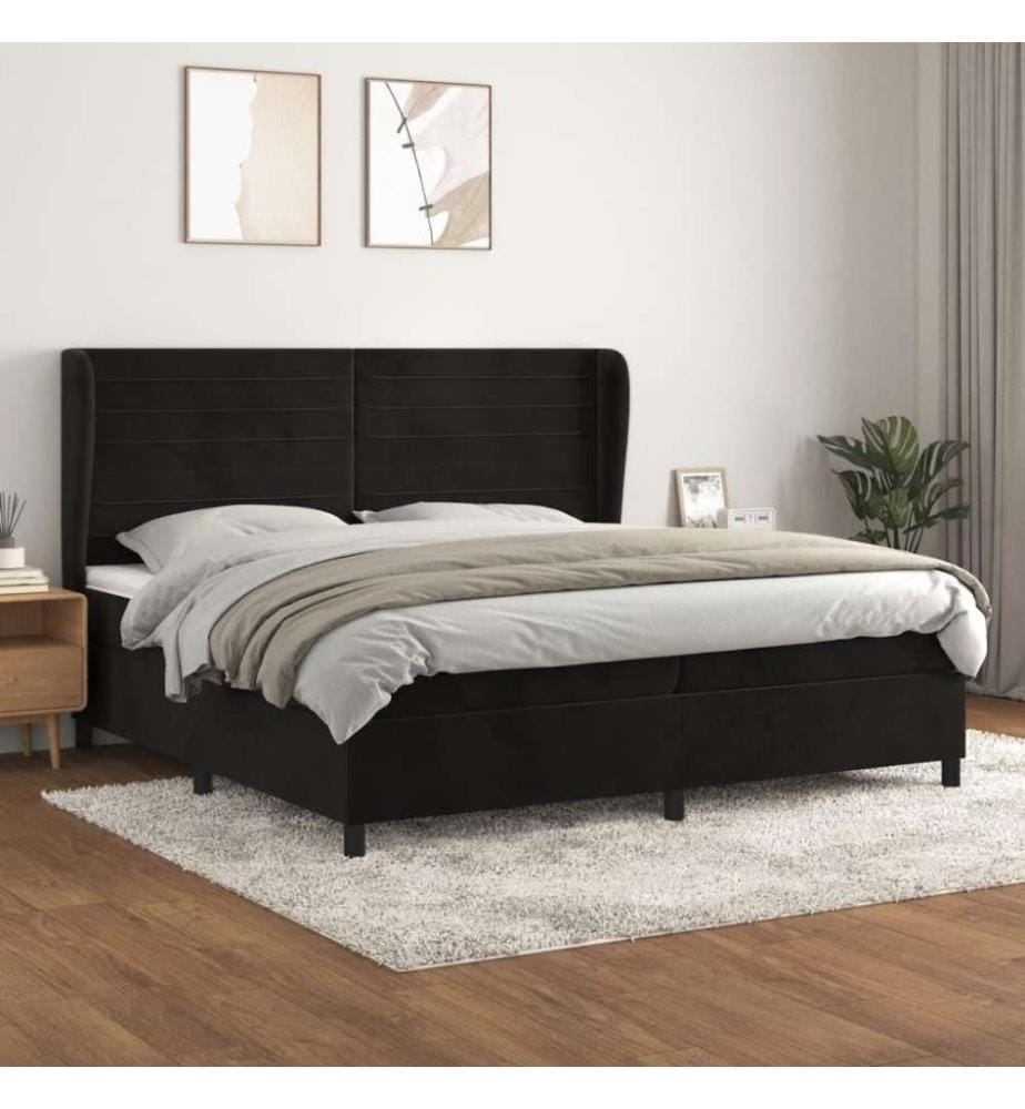 Boxspringbett mit Matratze Schwarz 200x200 cm Samt