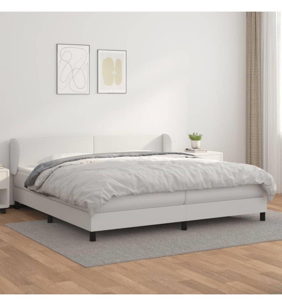 Boxspringbett mit Matratze Weiss 200x200 cm Kunstleder