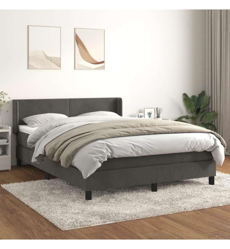 Boxspringbett mit Matratze Dunkelgrau 140x200 cm Samt