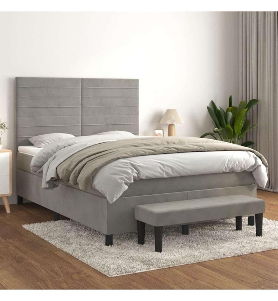 Boxspringbett mit Matratze Hellgrau 140x190 cm Samt