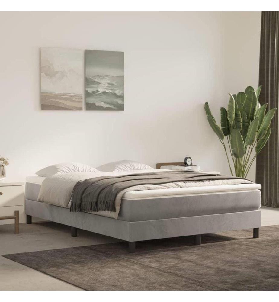 Boxspringbett mit Matratze Hellgrau 140x190 cm Samt