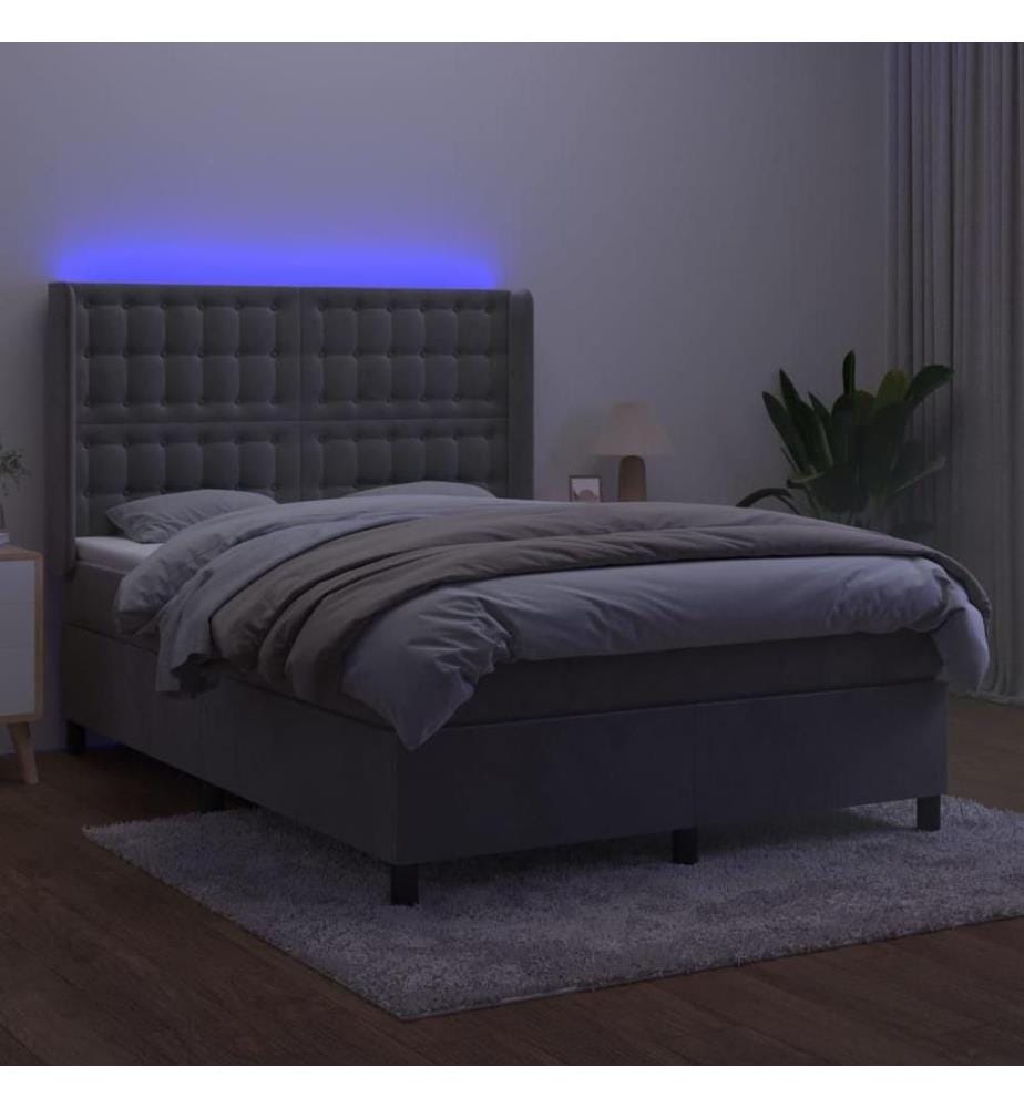 Boxspringbett mit Matratze & LED Hellgrau 140x190 cm Samt
