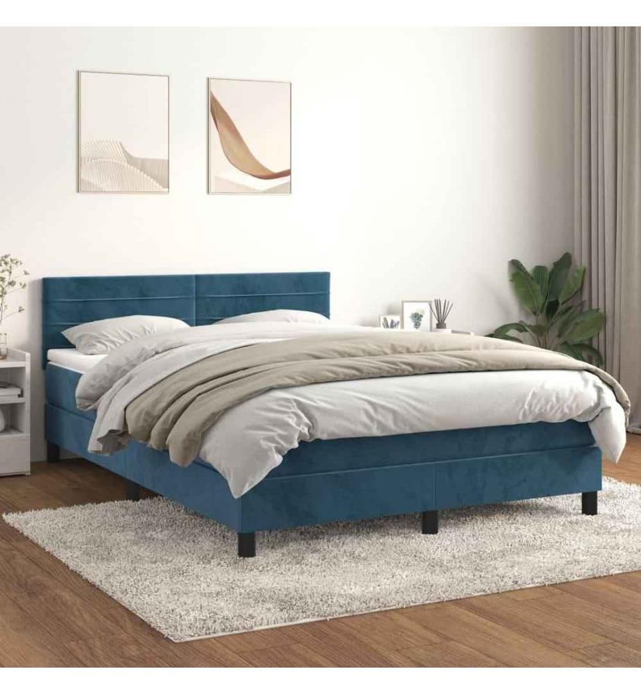 Boxspringbett mit Matratze Dunkelblau 140x200 cm Samt