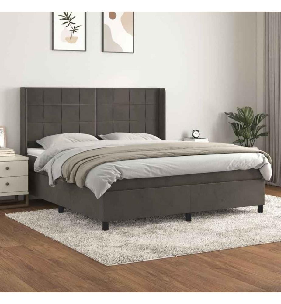 Boxspringbett mit Matratze Dunkelgrau 180x200 cm Samt