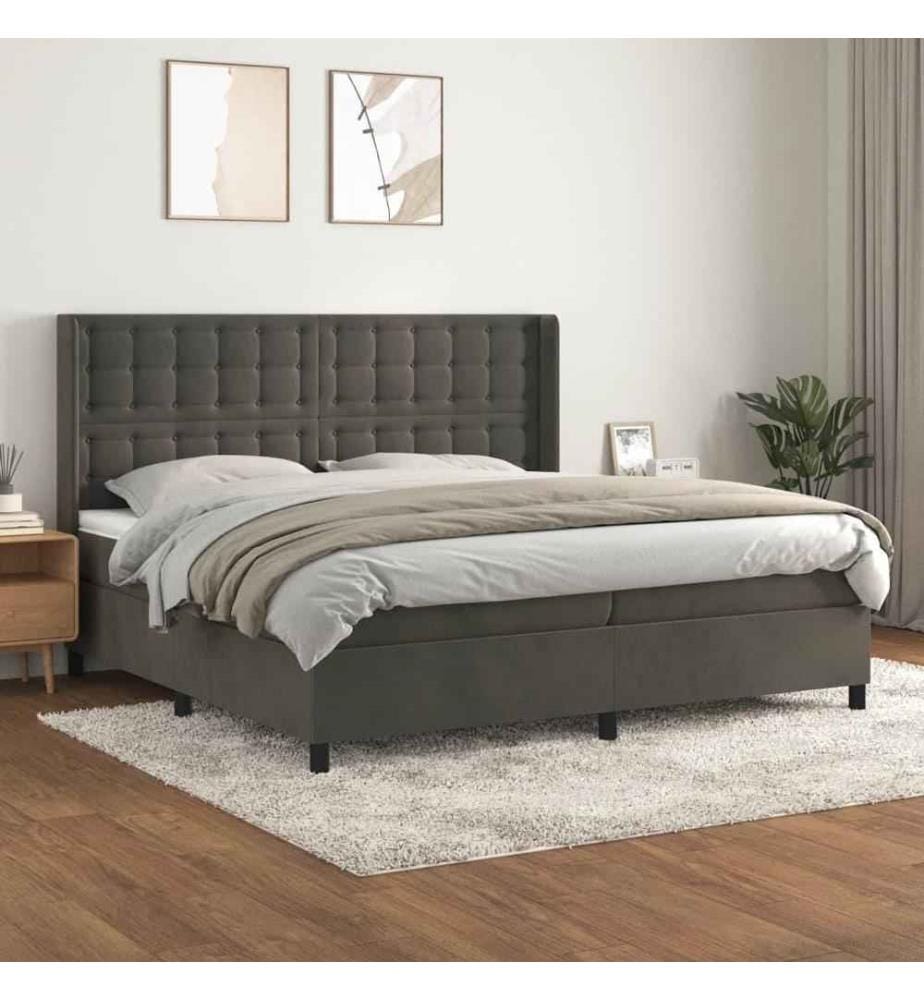 Boxspringbett mit Matratze Dunkelgrau 200x200 cm Samt