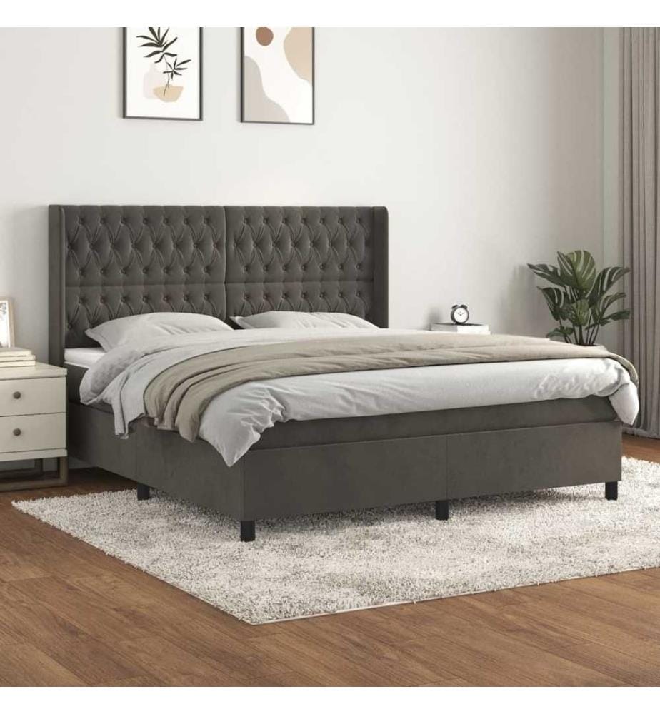 Boxspringbett mit Matratze Dunkelgrau 180x200 cm Samt