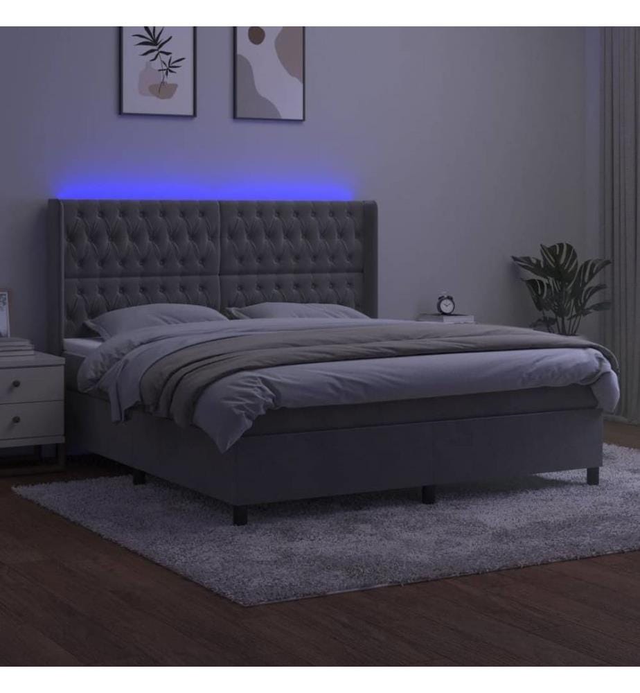Boxspringbett mit Matratze & LED Hellgrau 180x200 cm Samt