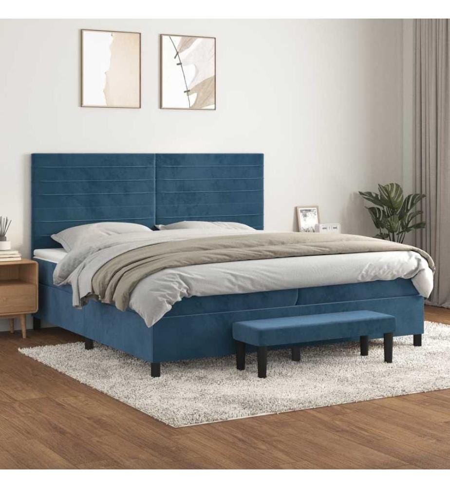 Boxspringbett mit Matratze Dunkelblau 200x200 cm Samt