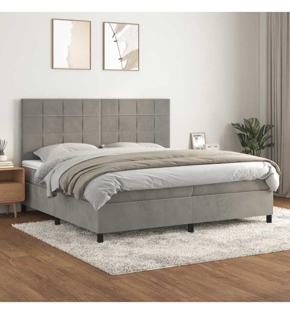 Boxspringbett mit Matratze Hellgrau 200x200 cm Samt