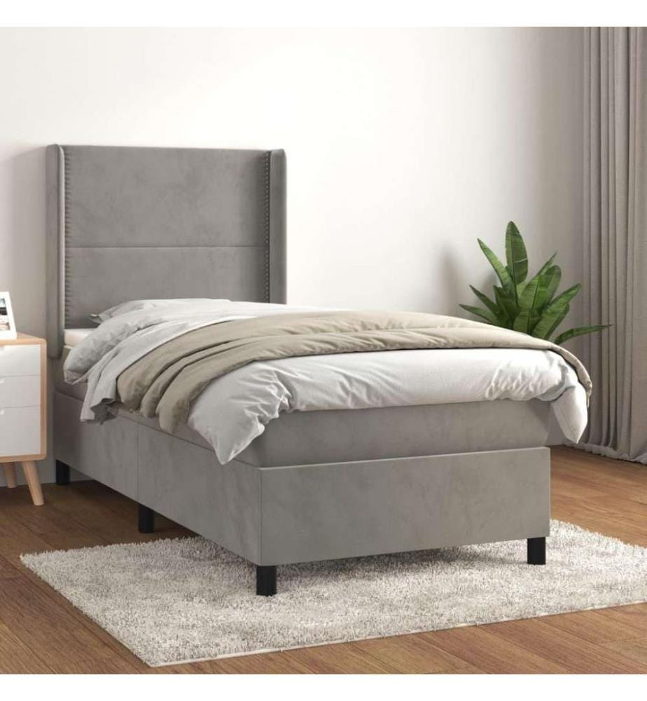 Boxspringbett mit Matratze Hellgrau 90x200 cm Samt