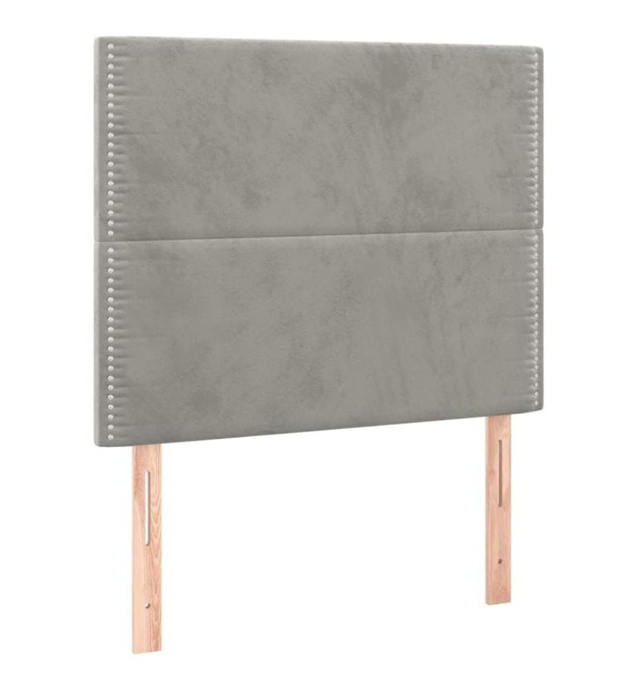 Boxspringbett mit Matratze Hellgrau 80x200 cm Samt