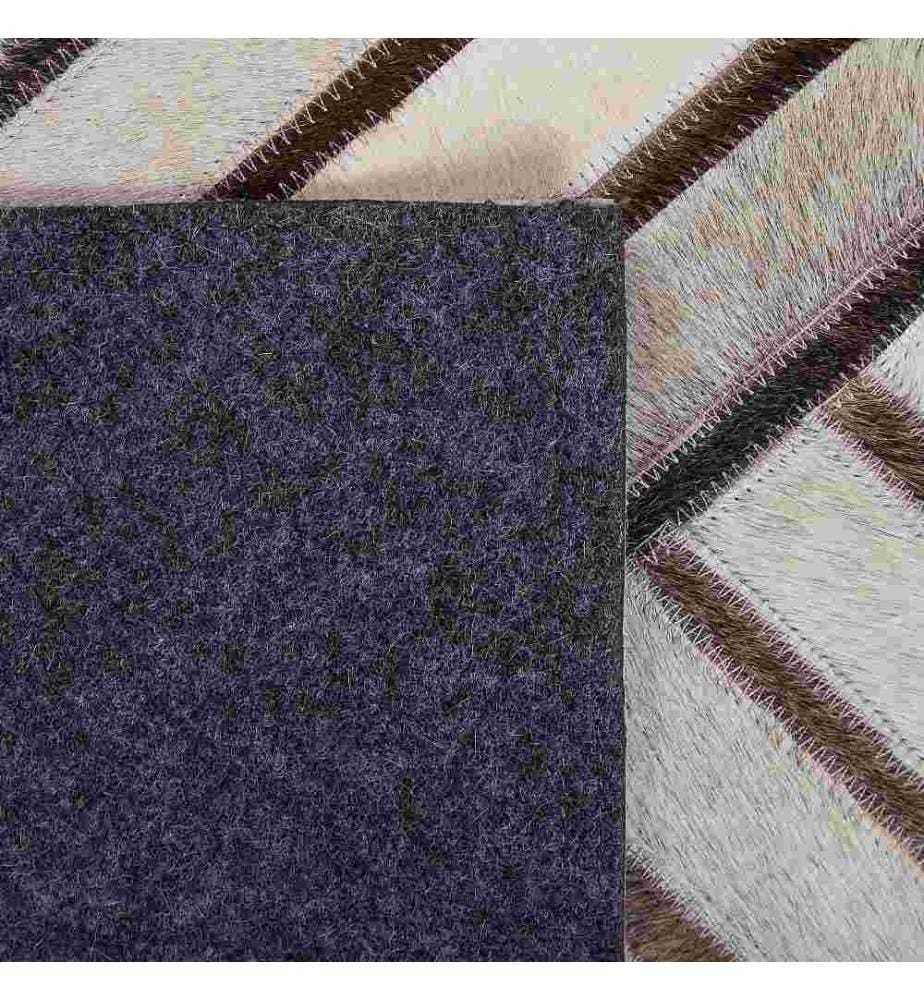 Tapis en Cuir Patchwork Blanc et Gris 140 x 200 cm avec Motif Géométrique 3D Accessoire Idéal pour Intérieur Rustique et Campagne