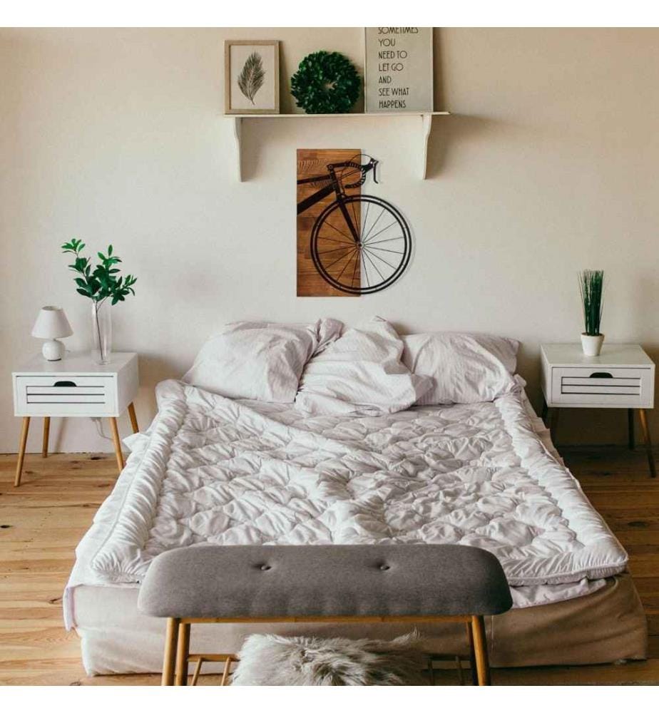 Dekoratives Wandaccessoire aus Holz, Schwarznuss, Metall, Holzrahmen