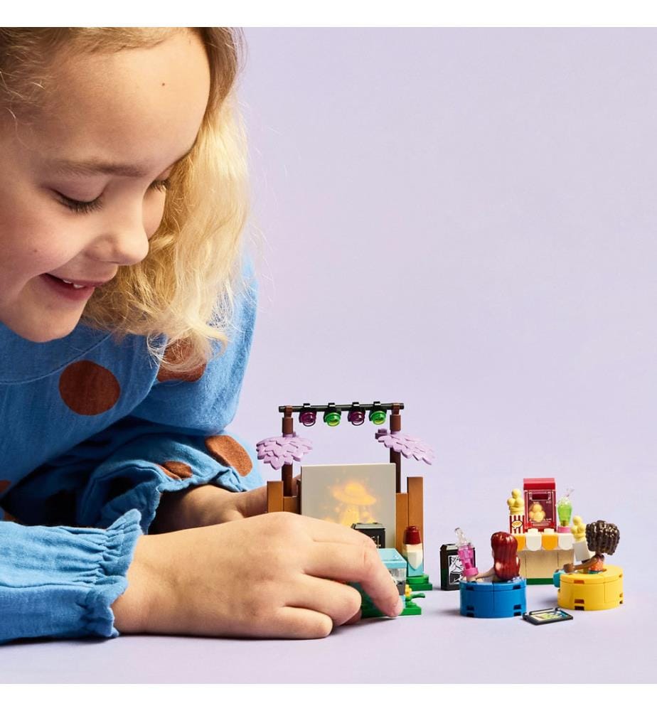 LEGO 42642 - Filmabend mit Freunden