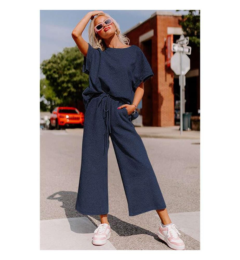 Set aus blauem, strukturiertem, locker geschnittenem T-Shirt und Hose mit Kordelzug - Marineblau