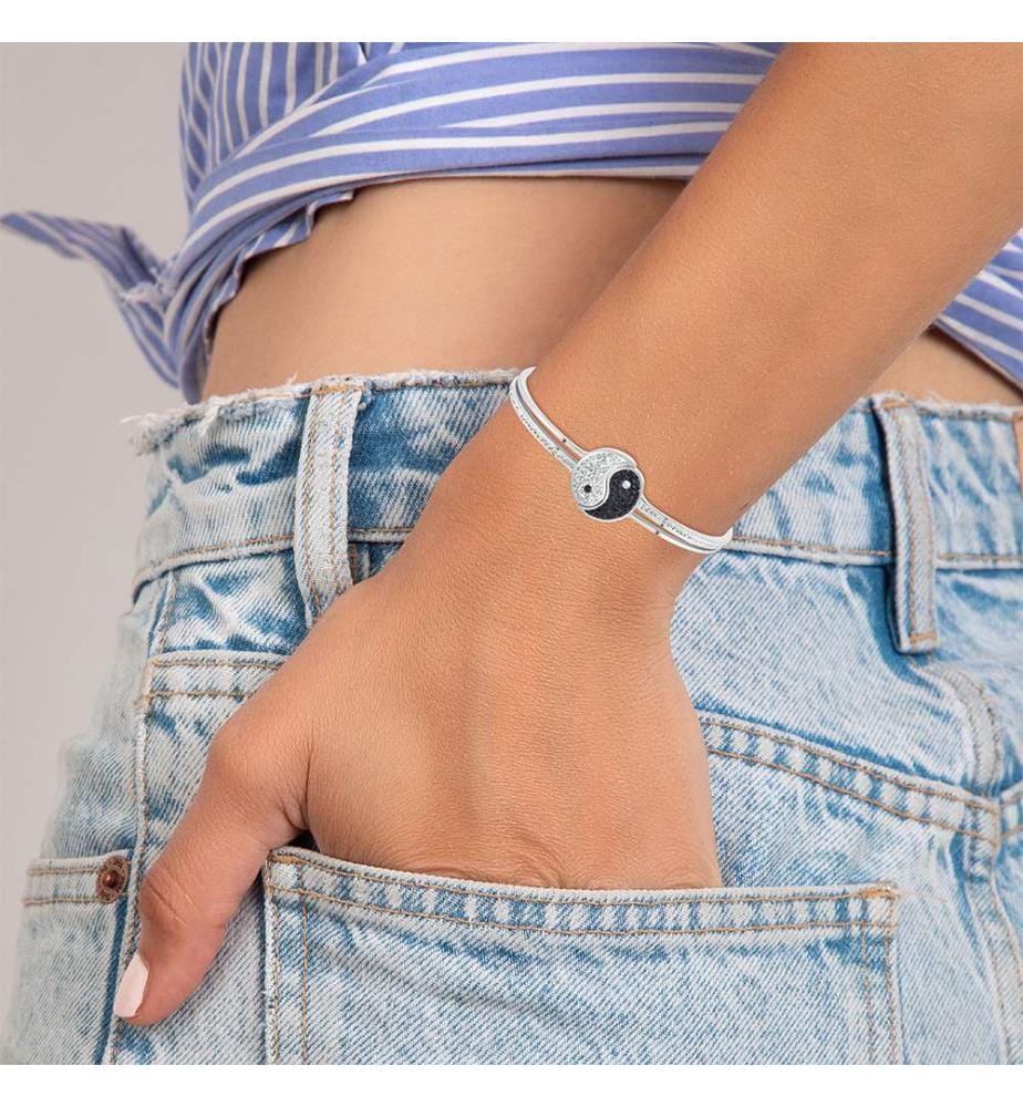Bracelet en acier inoxydable orné de Cristaux scintillants