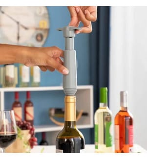 Vacuum Pump and Wine Stoppers Winuum (4 caps) - Grey