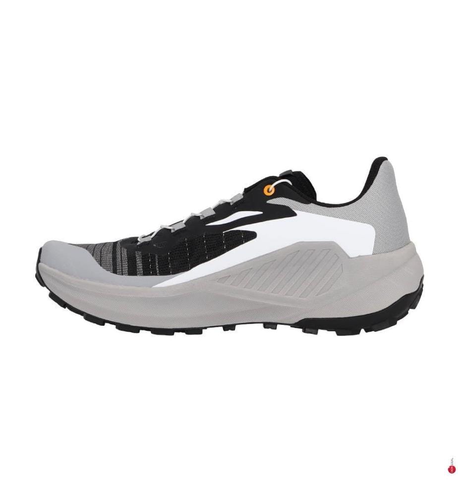 Chaussures de Course Genesis - Noir, Alloy et Turmeric