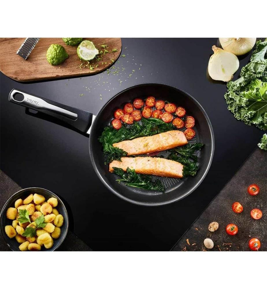 Frying pan Emotion G6 Ø18 cm, Silver, E30001 - Suitable for Induction, Gas, Electric, Ceramic & Halogen