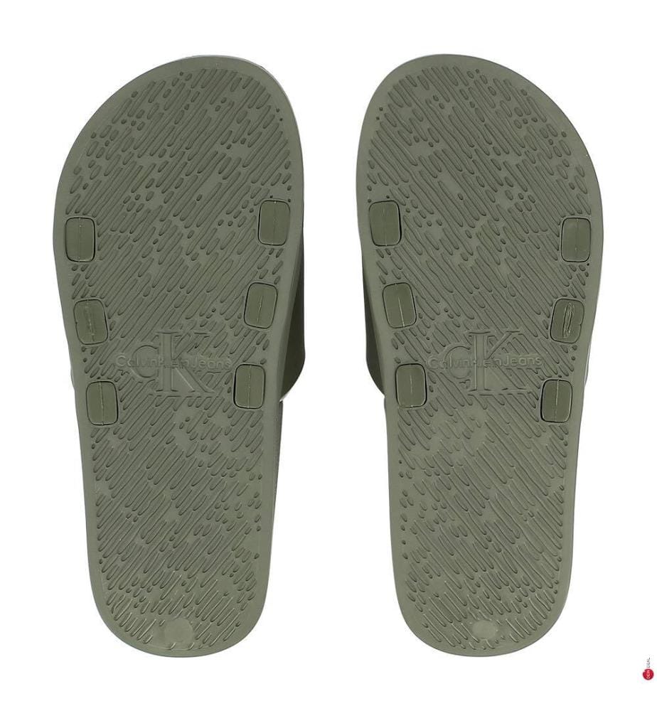 Khaki Sandalen