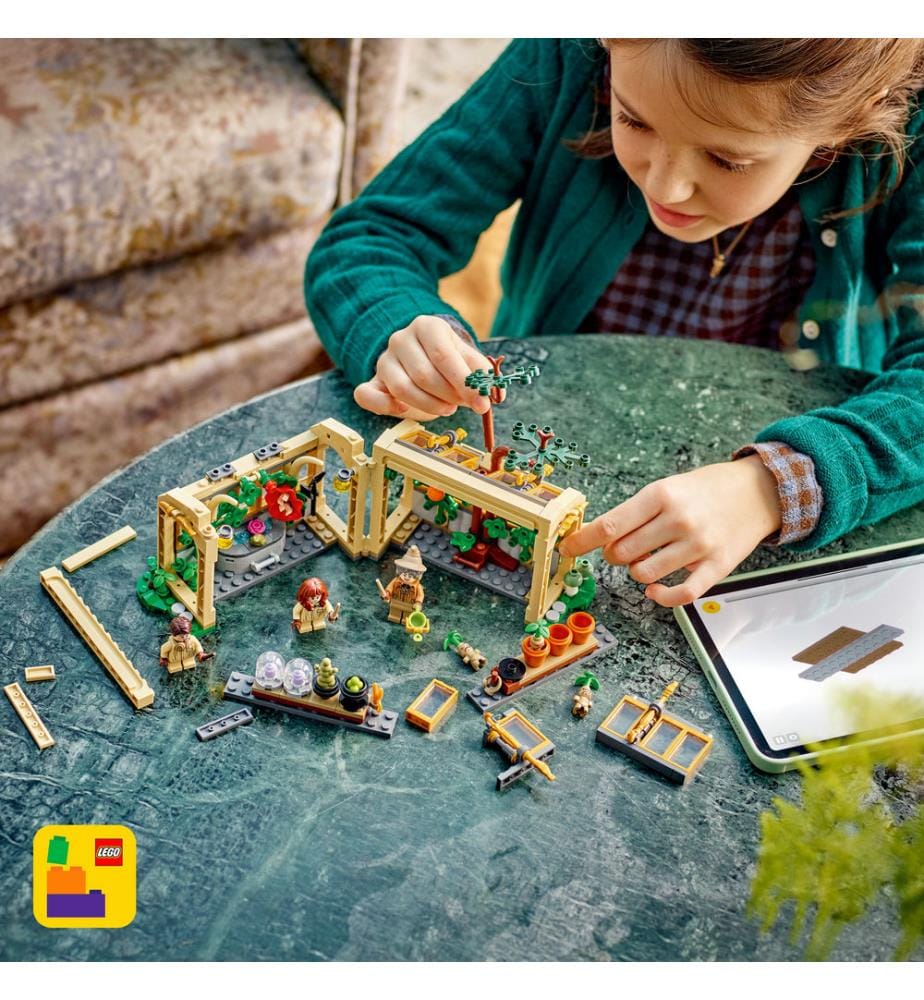 LEGO® 76445 - Hogwarts™ Castle: Herbology Class