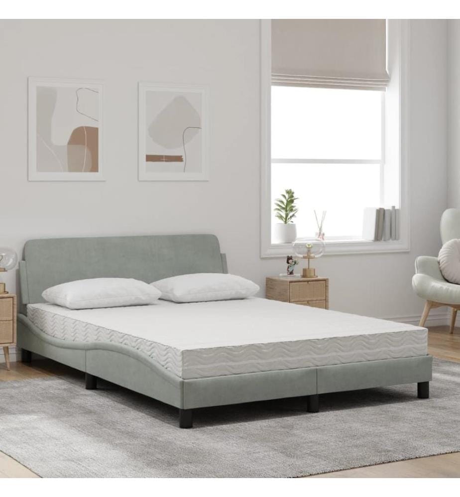 Bett mit Matratze "Dover" Hellgrau 140x200 cm Samt