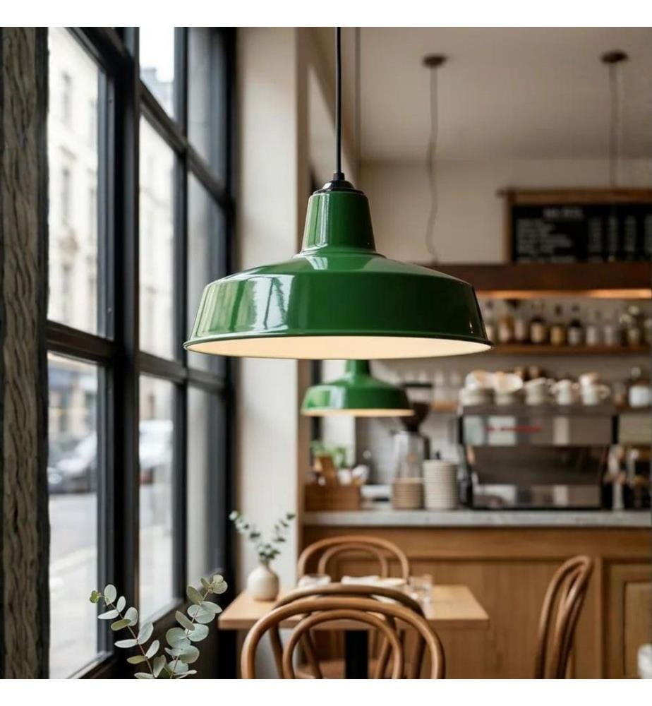 Lustre, corps en plastique, vert