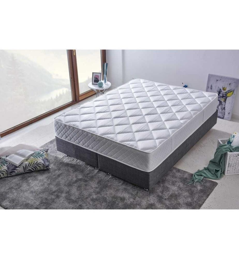Matelas, blanc, housse en tissu spécial, une face ferme - une face souple