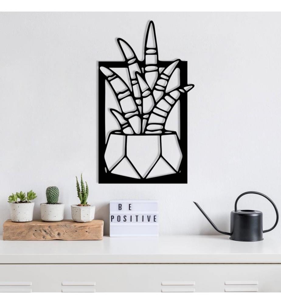 Decorative Metal Wall Accessory, Black, Metal
