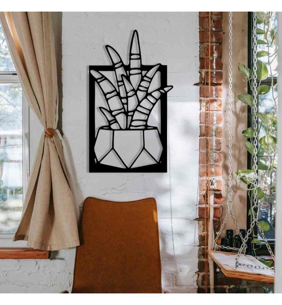 Decorative Metal Wall Accessory, Black, Metal