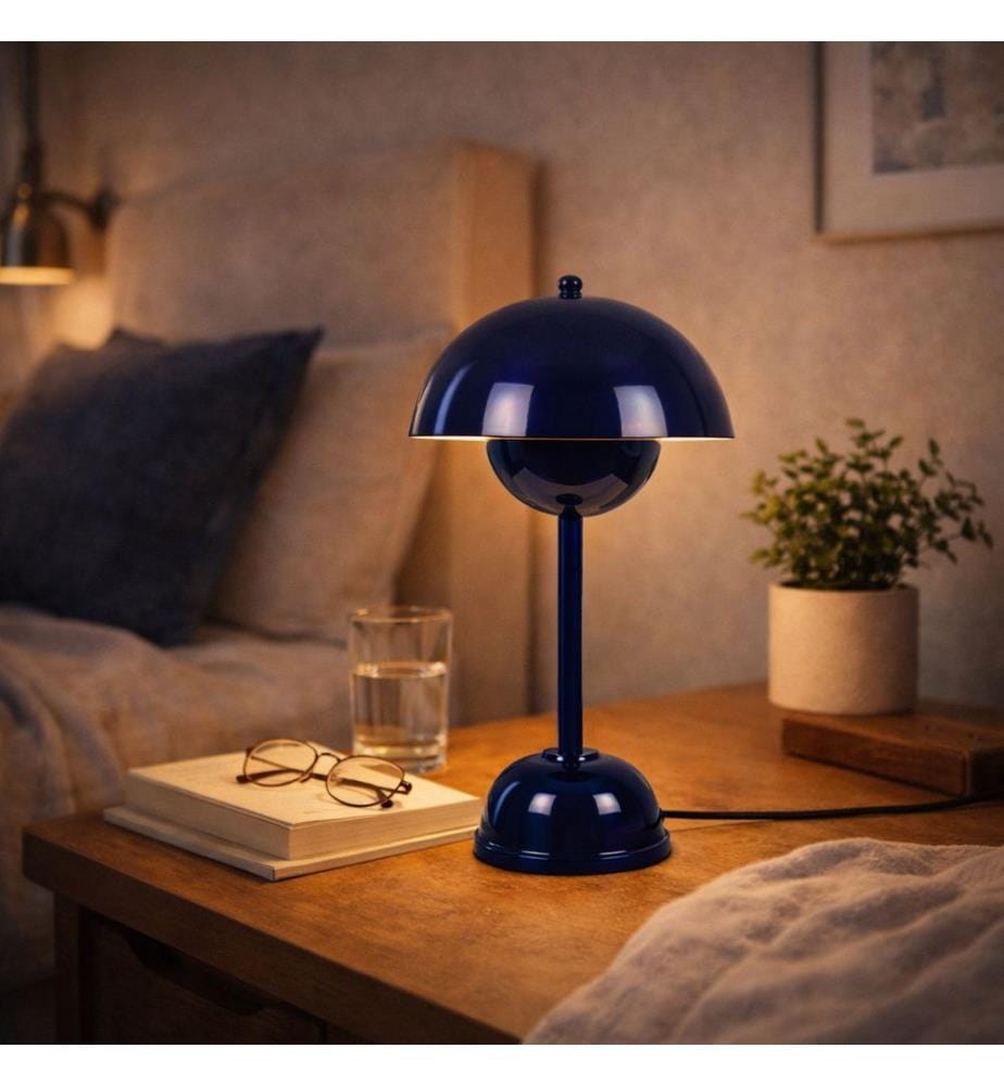 Lampe de table, corps en métal, bleu marine