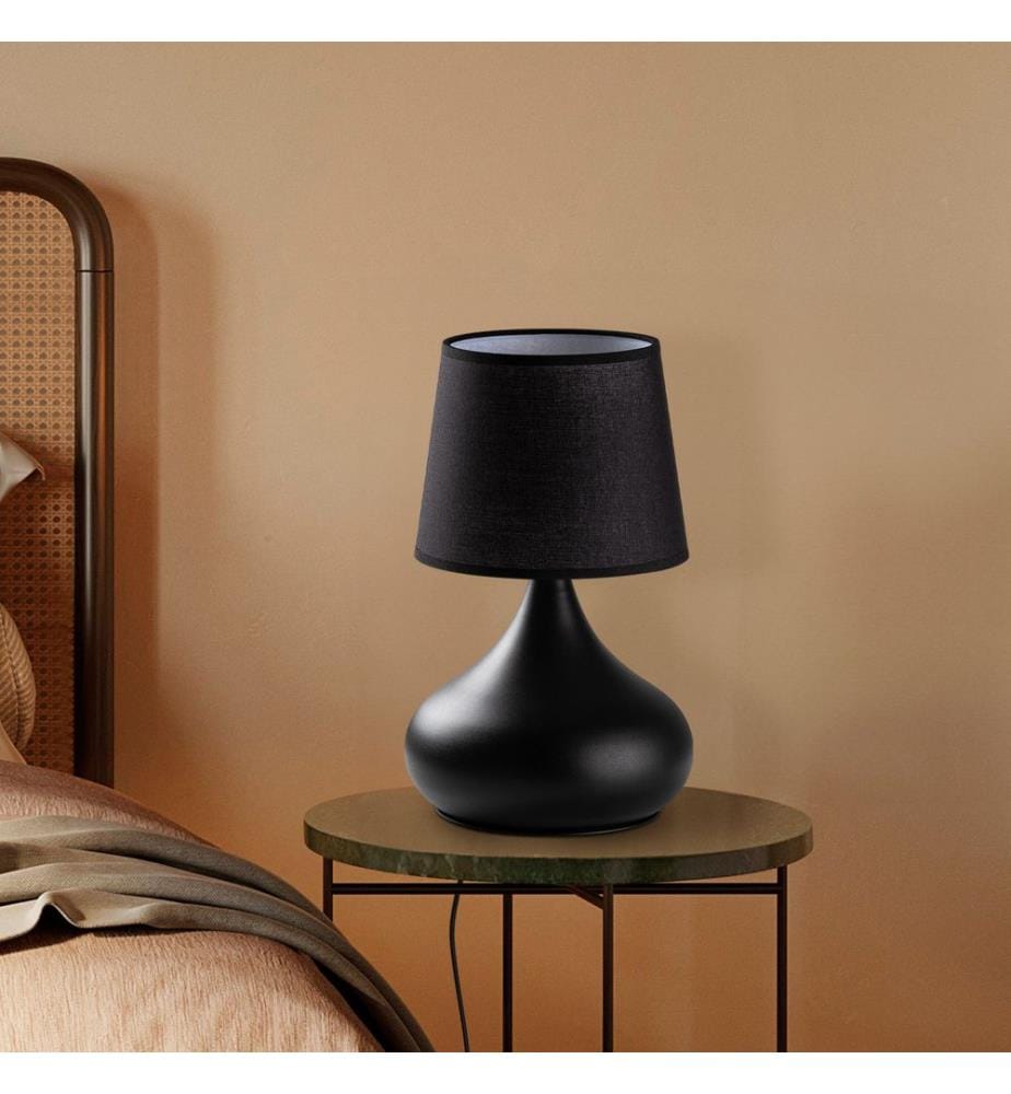 Lampe de table, corps en métal, noire