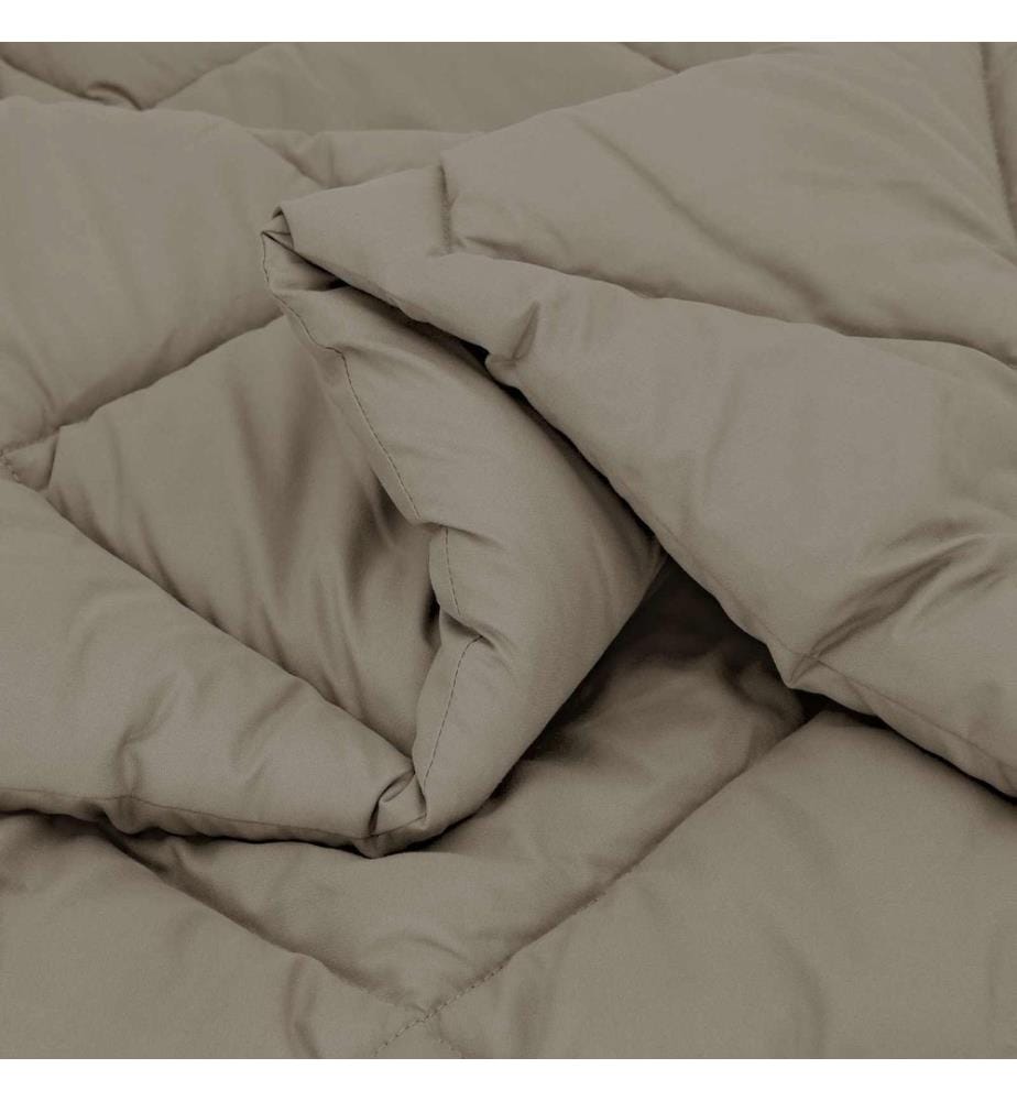 Ganzjahresbettdecke Hellgrau 240 x 260 cm Microfiber