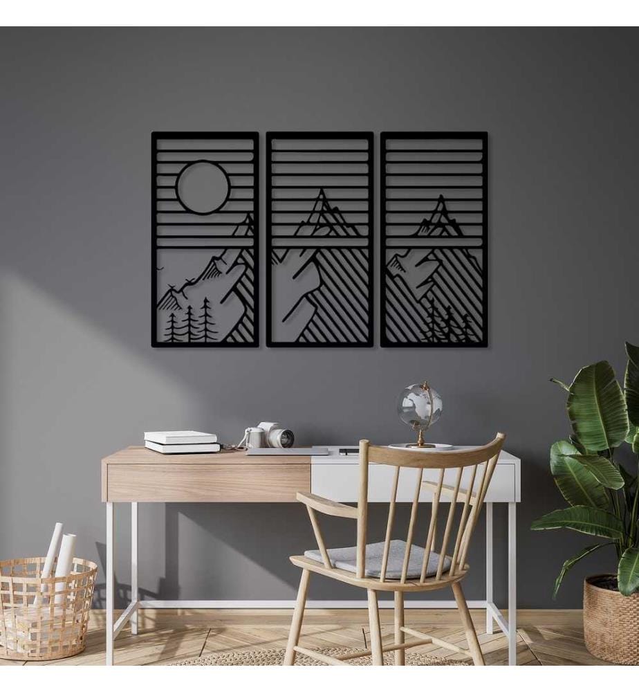 Decorative Metal Wall Accessory, Black, Metal Body