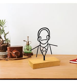 Objet décoratif, en bois, noir, 100% métal (Epaisseur : 1,5 Mm), socle : 100% bois (Epaisseur : 4 cm)
