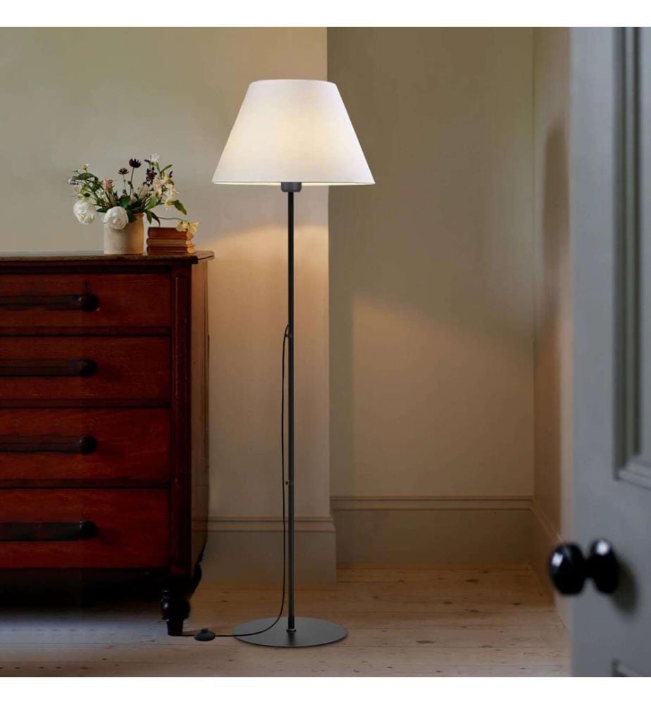 Stehlampe, cremefarben, METALLKÖRPER, PVC-Kappe