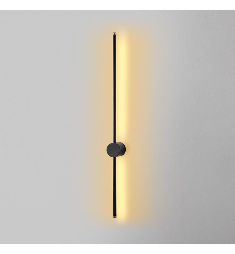 Lampe murale, noire, corps en métal, socle en métal