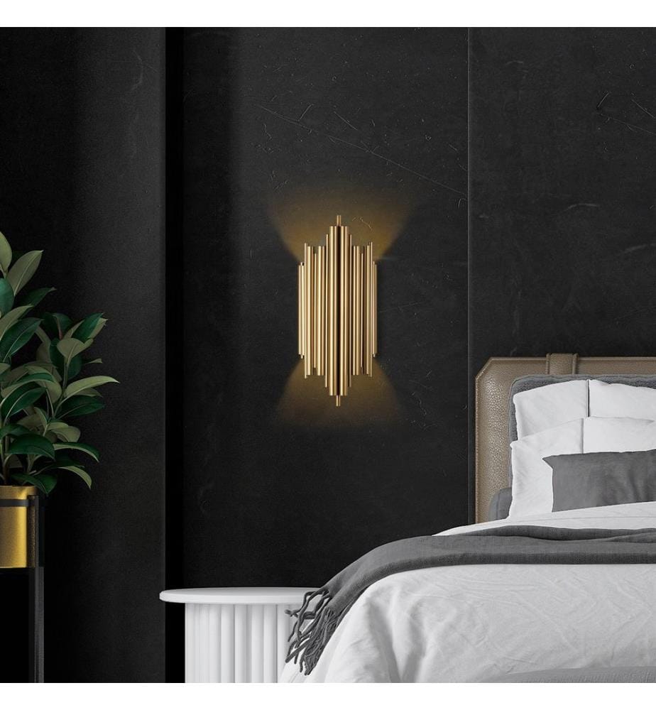 Wandlampe, Gold, Metallkörper