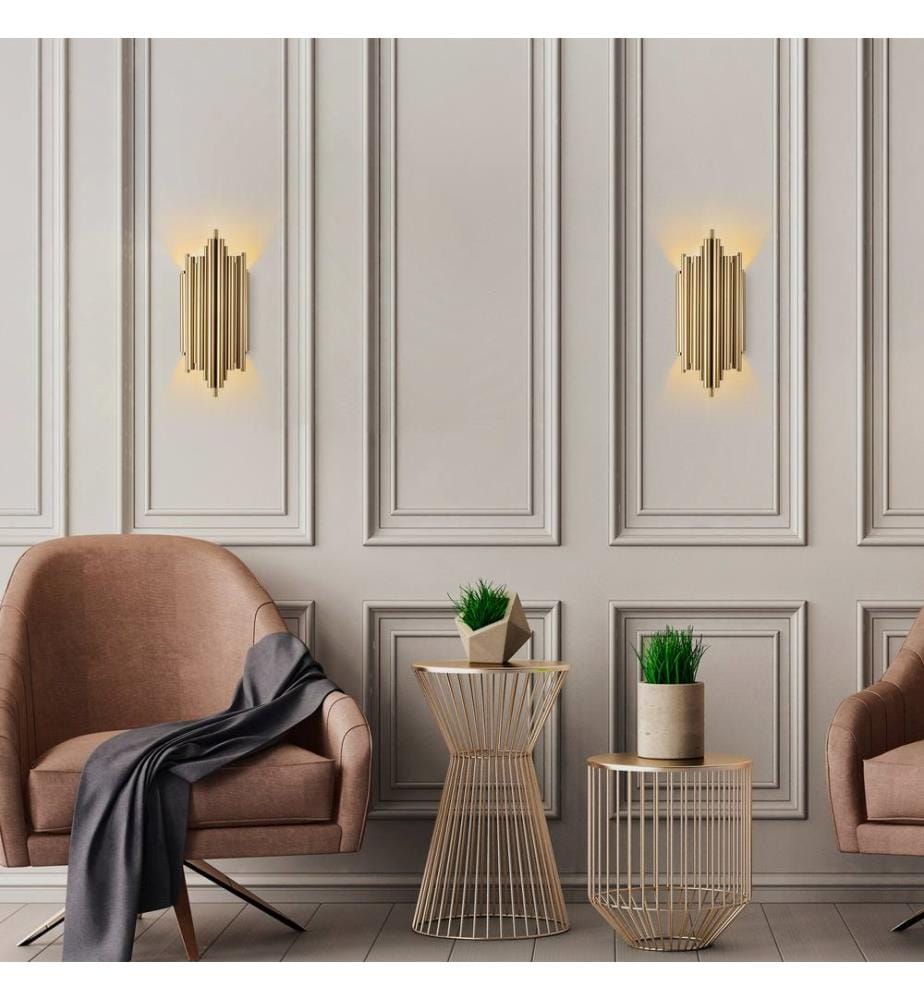 Wandlampe, Gold, Metallkörper