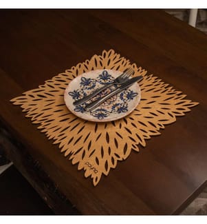 Table Mat Set, 4 Pieces, Honey, 100% Wooden, Handmade
