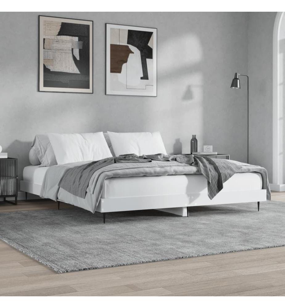 Cadre de lit sans matelas blanc 140x200 cm bois d'ingénierie
