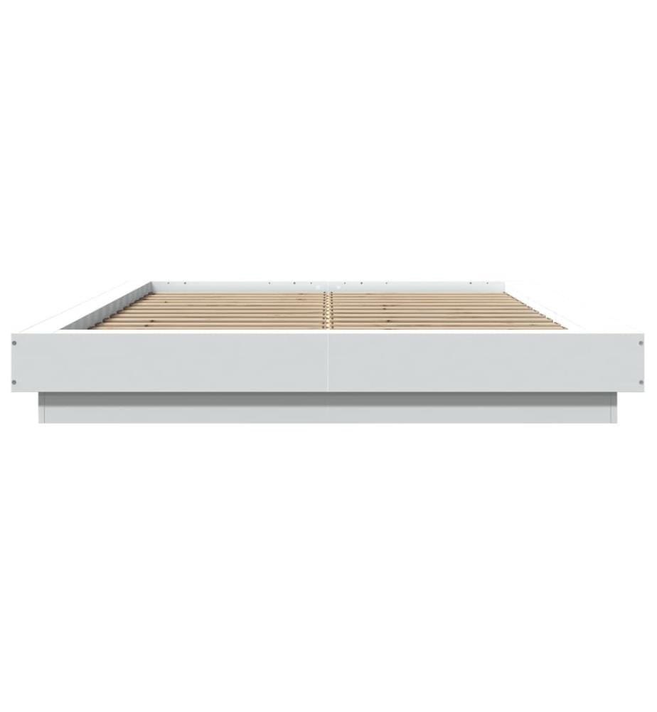 Bettgestell mit LED Weiss 140x200 cm Holzwerkstoff