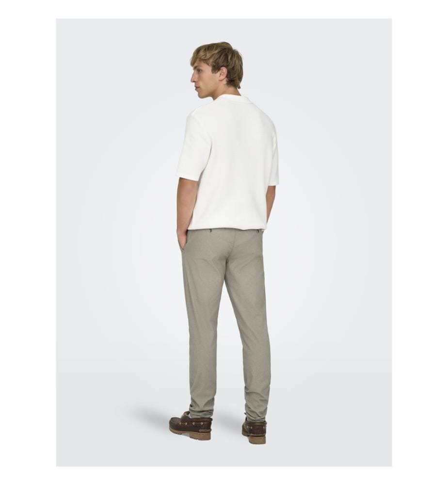 Hose - gefallener Fels