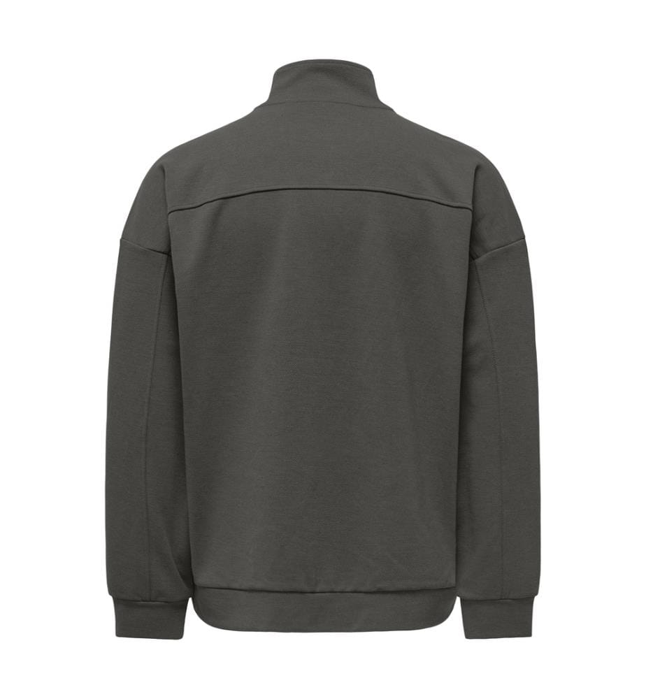 Sweat – Beluga