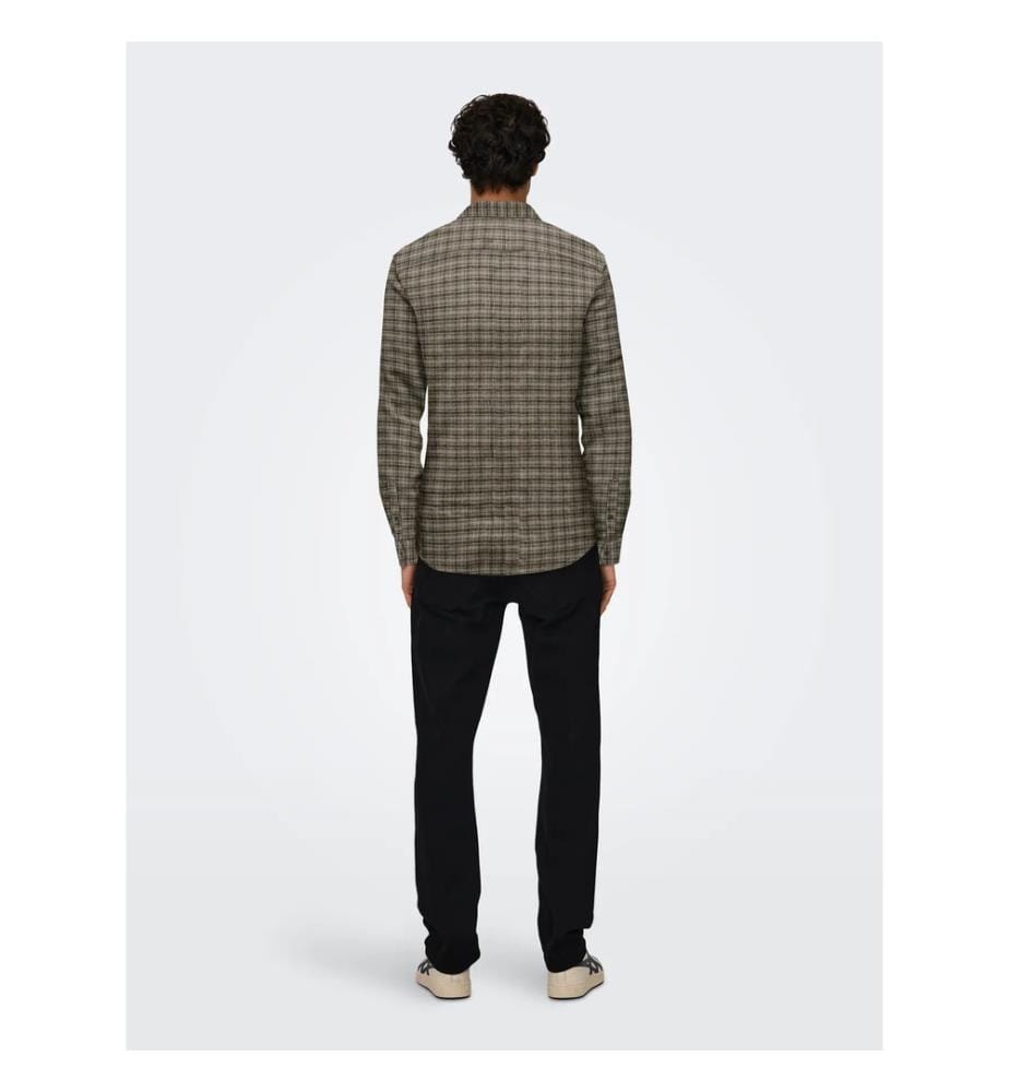 Checked flannel shirt – Walnut