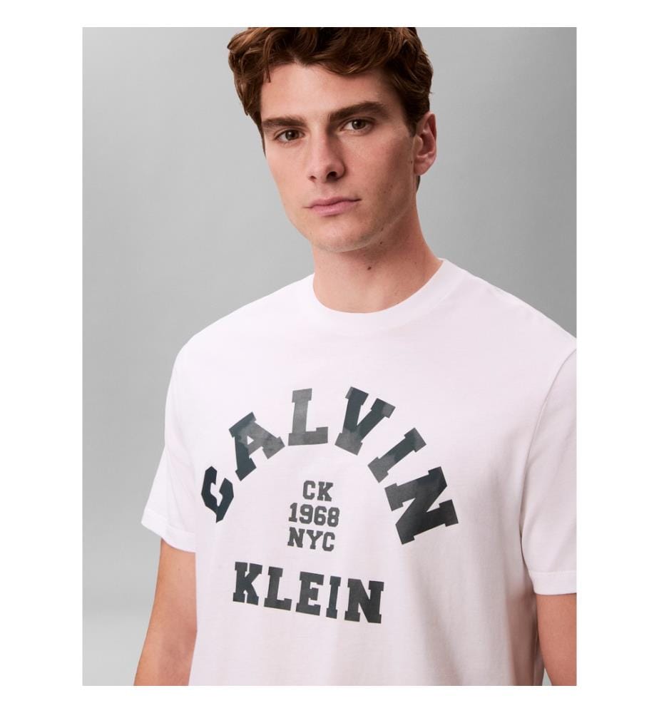 Relaxed T-Shirt - WEISS