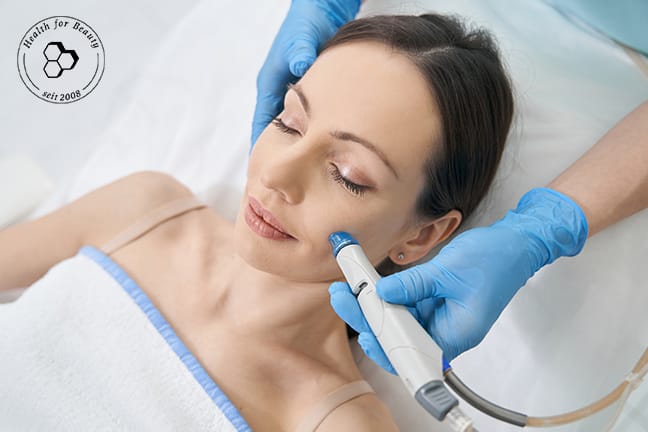 Kombibehandlung HydraFacial, Radiofrequenz und Ultraschall